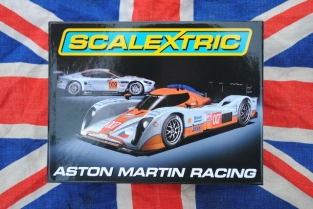 ScaleXtric C3055A  ASTON MARTIN RACING